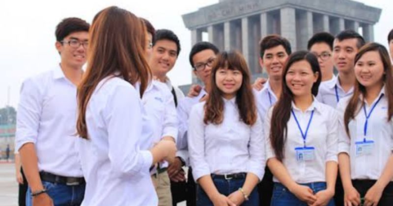 Công việc và vai trò của hướng dẫn viên du lịch