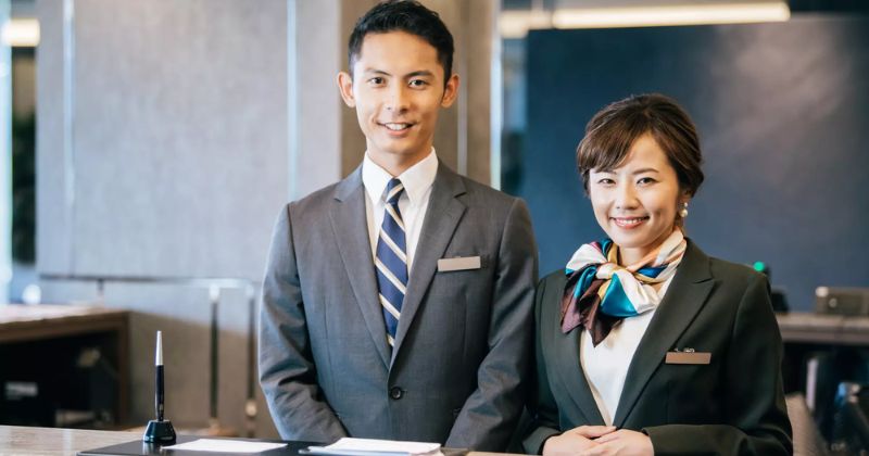 Lễ tân khách sạn làm công việc gì