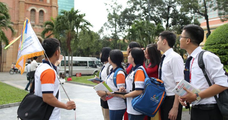 Ngành văn hóa du lịch là gì