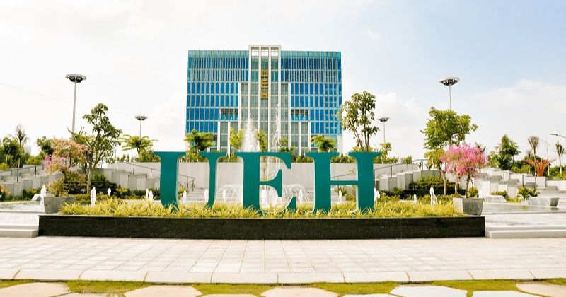 Trường Đại học Kinh tế TP.HCM (UEH) - Quản trị dịch vụ du lịch và lữ hành
