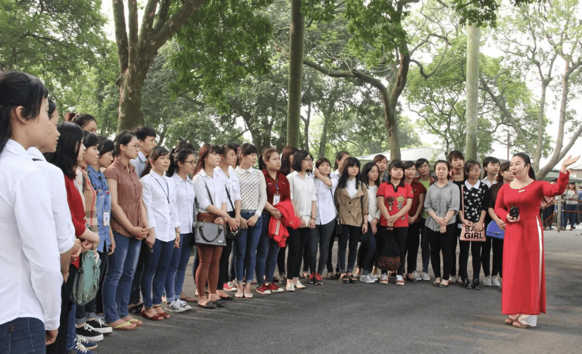 Hướng dẫn viên du lịch lấy bao nhiêu điểm